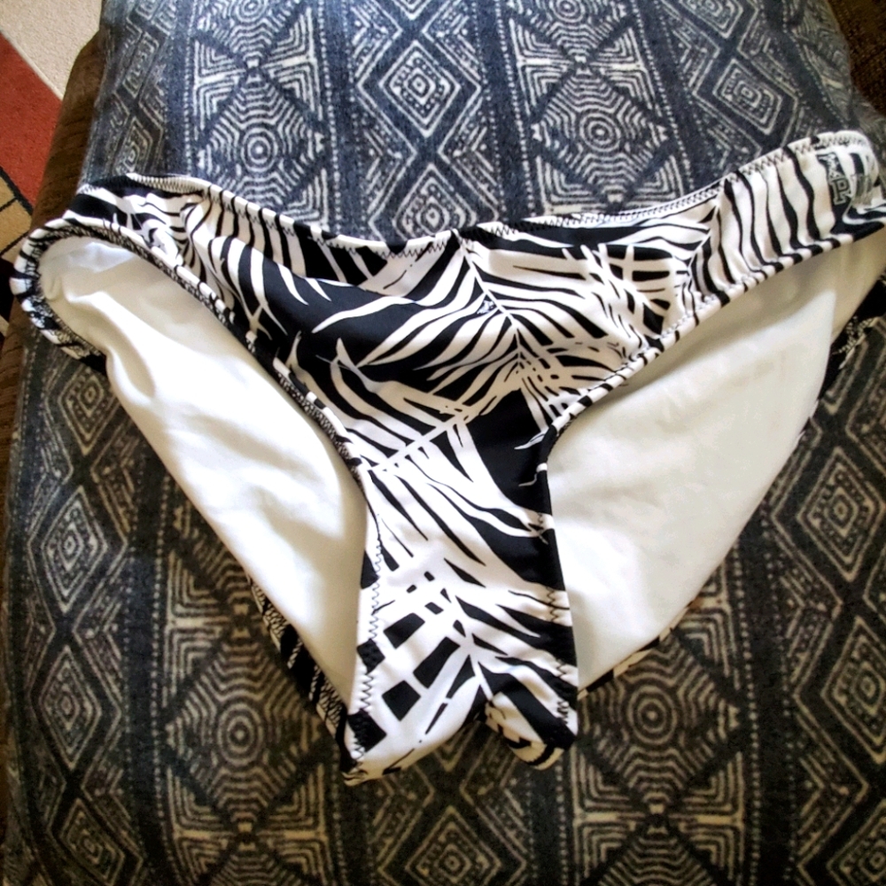 NWOT VS pink swim bottoms